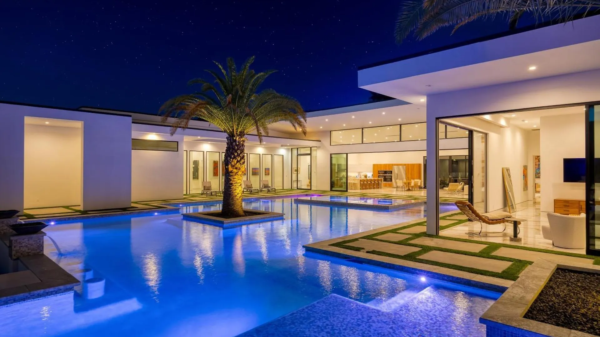 Rancho Mirage Oasis w Pool Hot Tub Bocce Putting Green Firepit Rancho Mirage