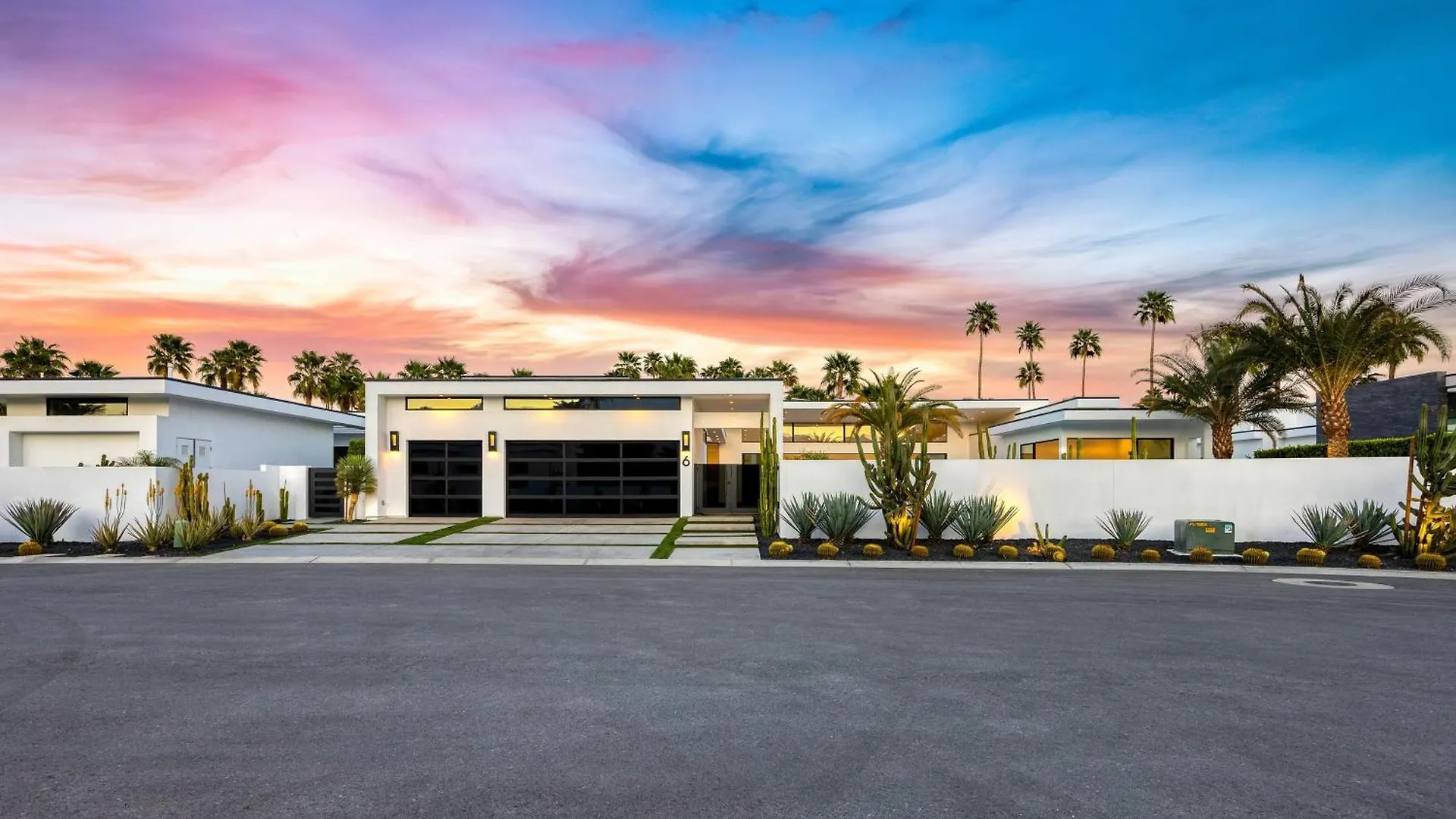 Rancho Mirage Oasis w Pool Hot Tub Bocce Putting Green Firepit Holiday home